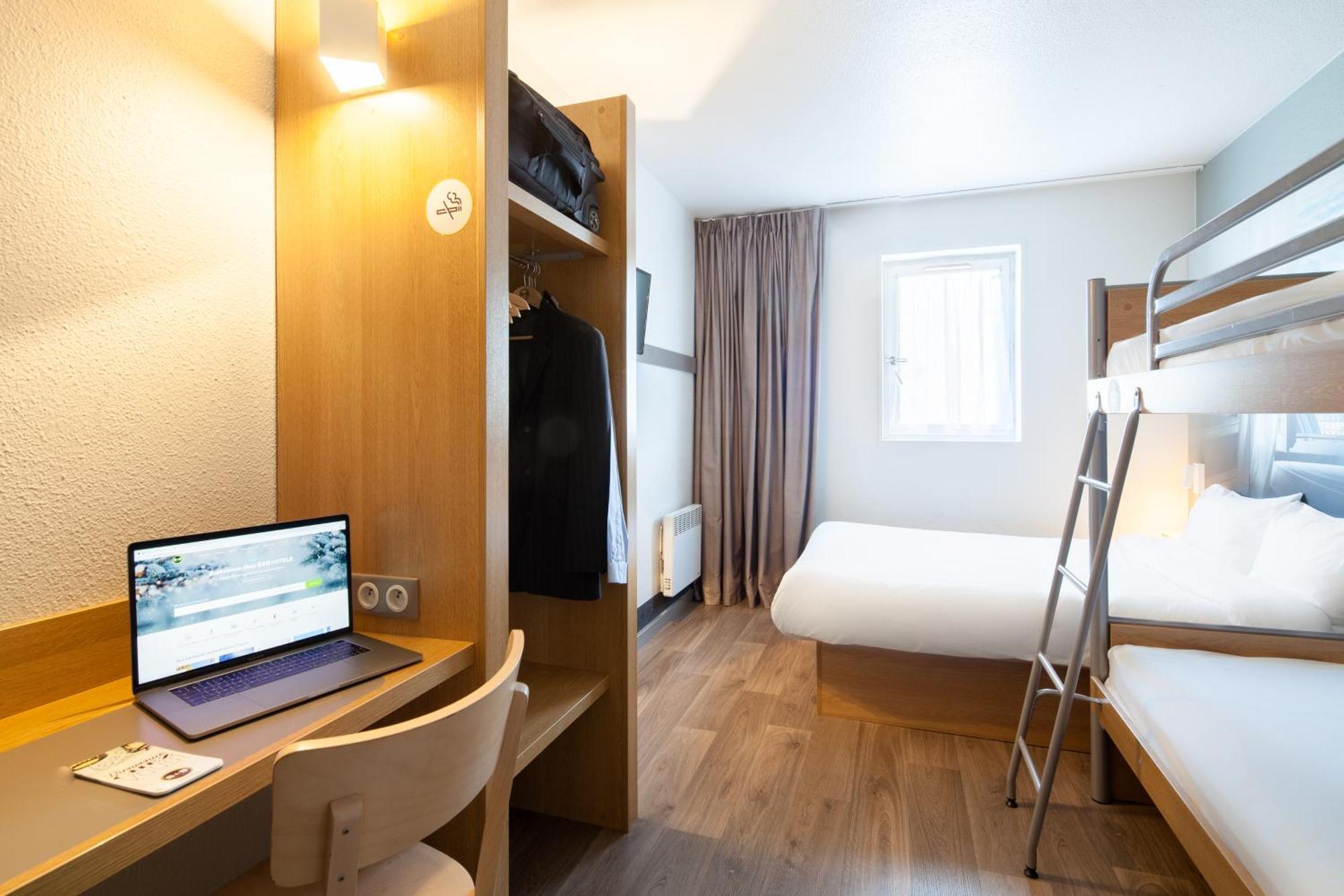 B&B Hotel Maurepas Εξωτερικό φωτογραφία