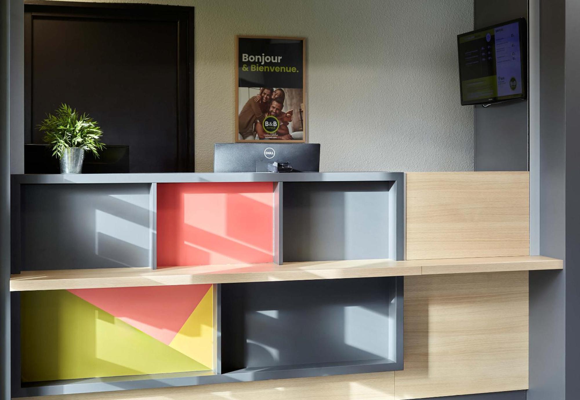 B&B Hotel Maurepas Εξωτερικό φωτογραφία