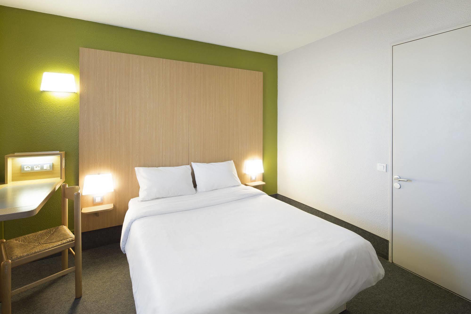 B&B Hotel Maurepas Εξωτερικό φωτογραφία