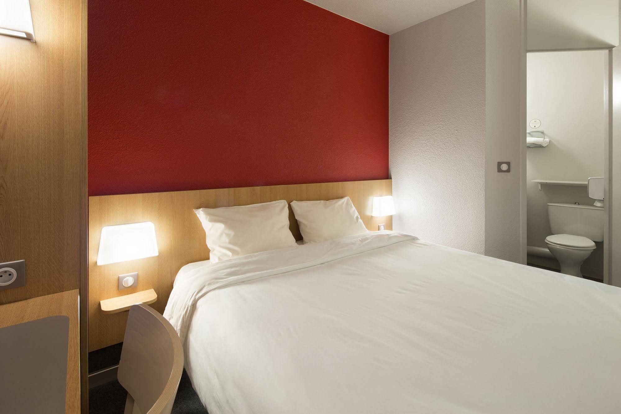 B&B Hotel Maurepas Εξωτερικό φωτογραφία
